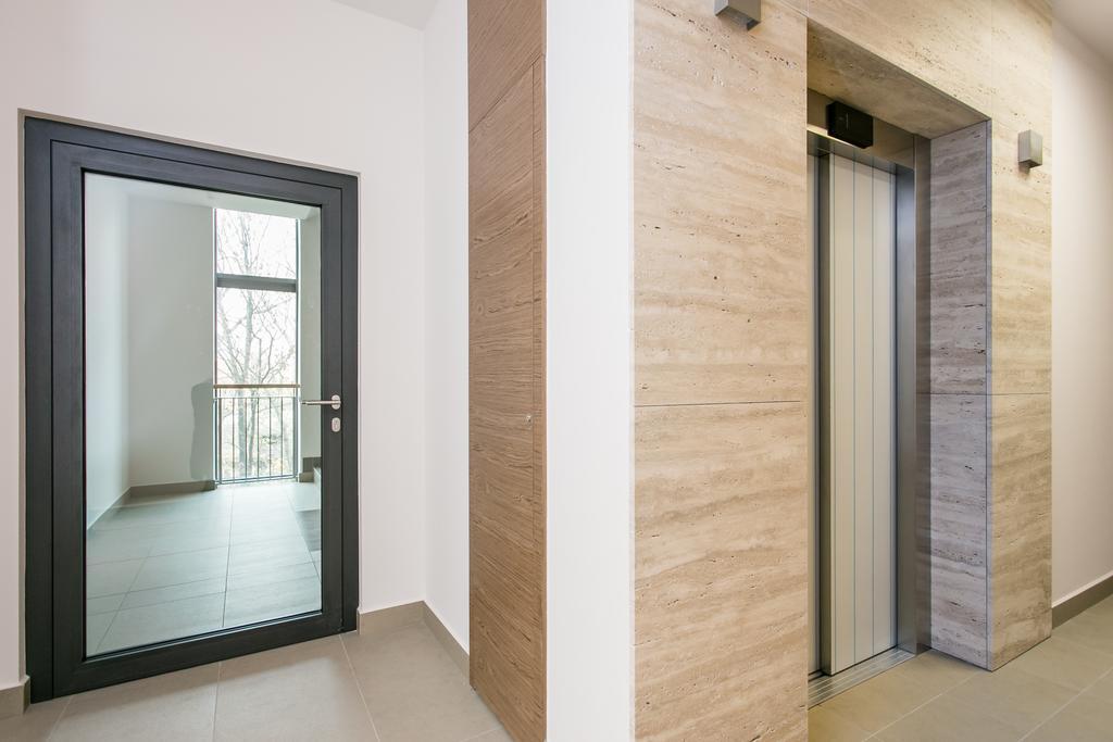 Executive 2-Bedroom Apartment Kraków Pokój zdjęcie